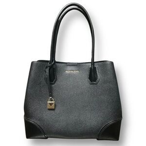 Michael Kors Mercer Gallery Leather Tote Black Gold Hardware Center Zip Pebbled